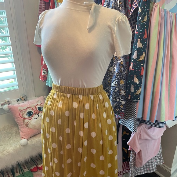High-waisted mustard polka-dot skirt with pockets - Picture 3 of 6